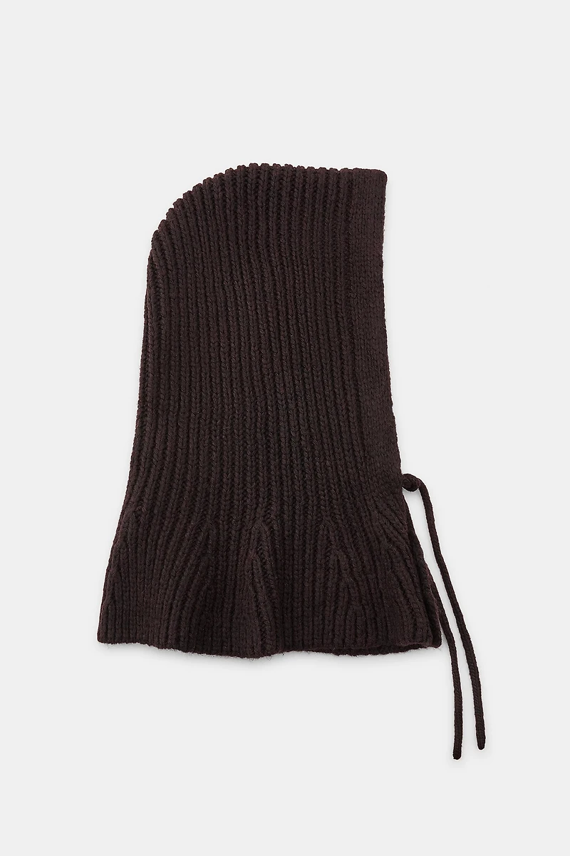 KNIT HOOD WITH BUTTONS