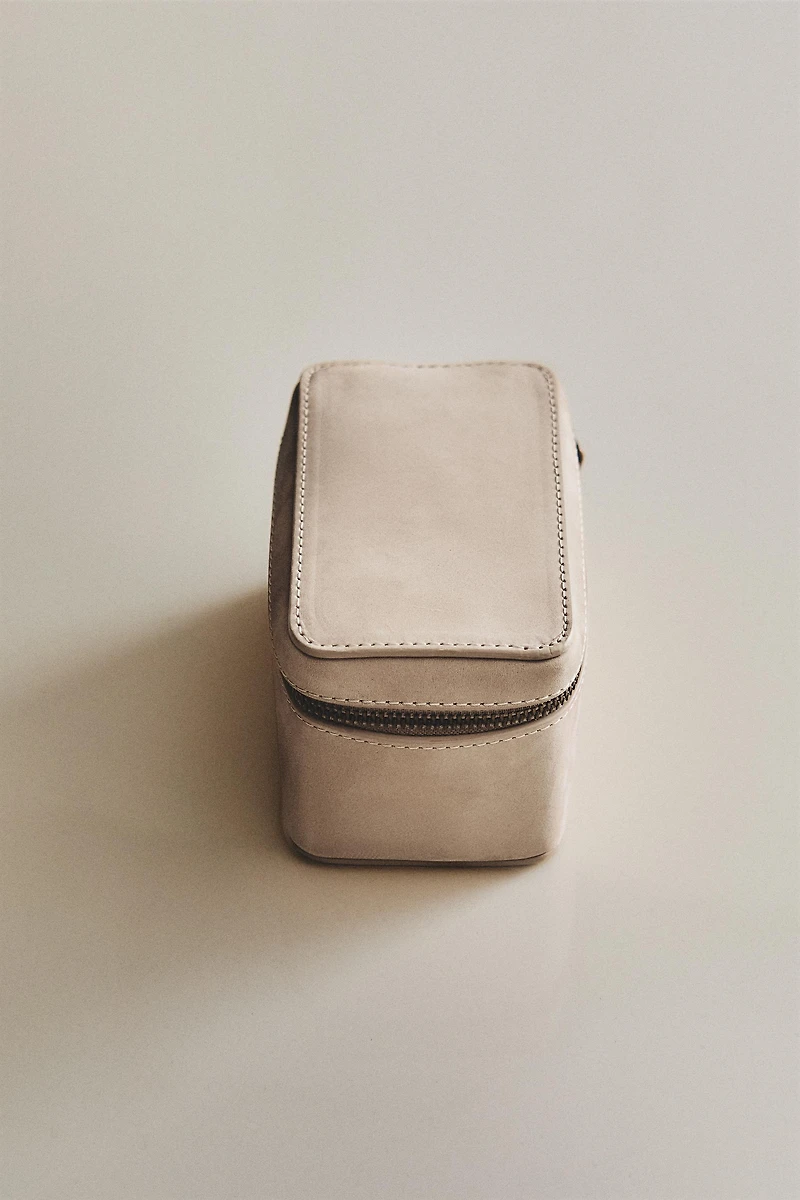 PETIT COFFRET À BIJOUX DE VOYAGE EN CUIR