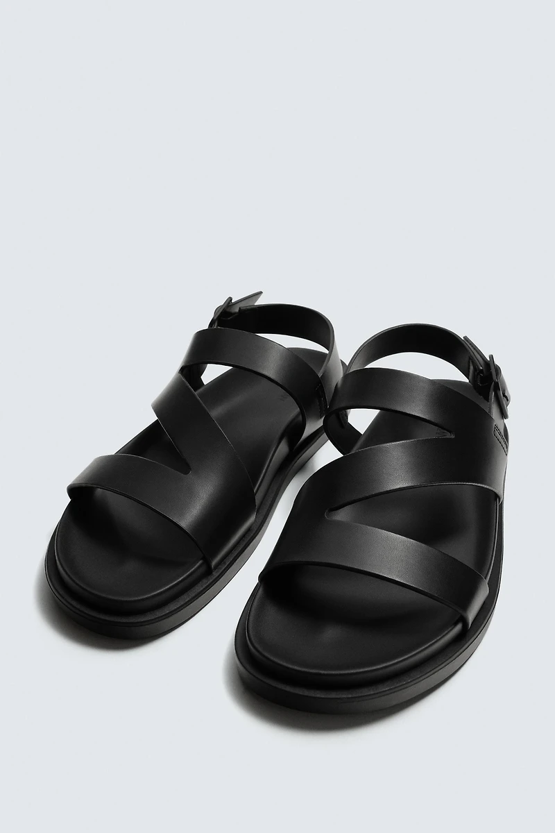 SANDALES À BRIDES