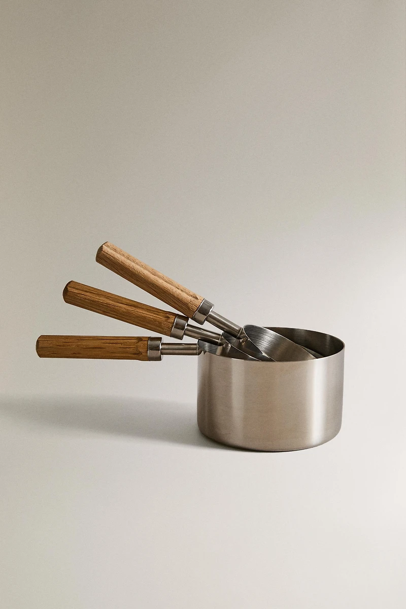 WOODEN MEASURING SPOON SET