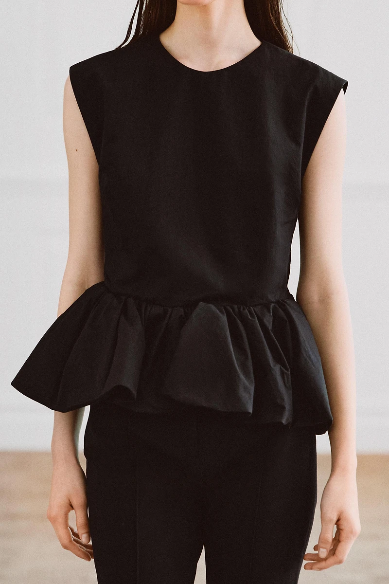 ZW COLLECTION SLEEVELESS PEPLUM TOP