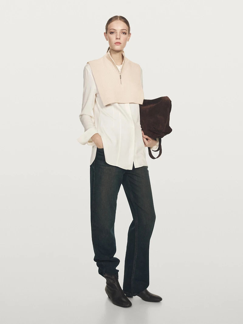 Short wool blend chest with zip