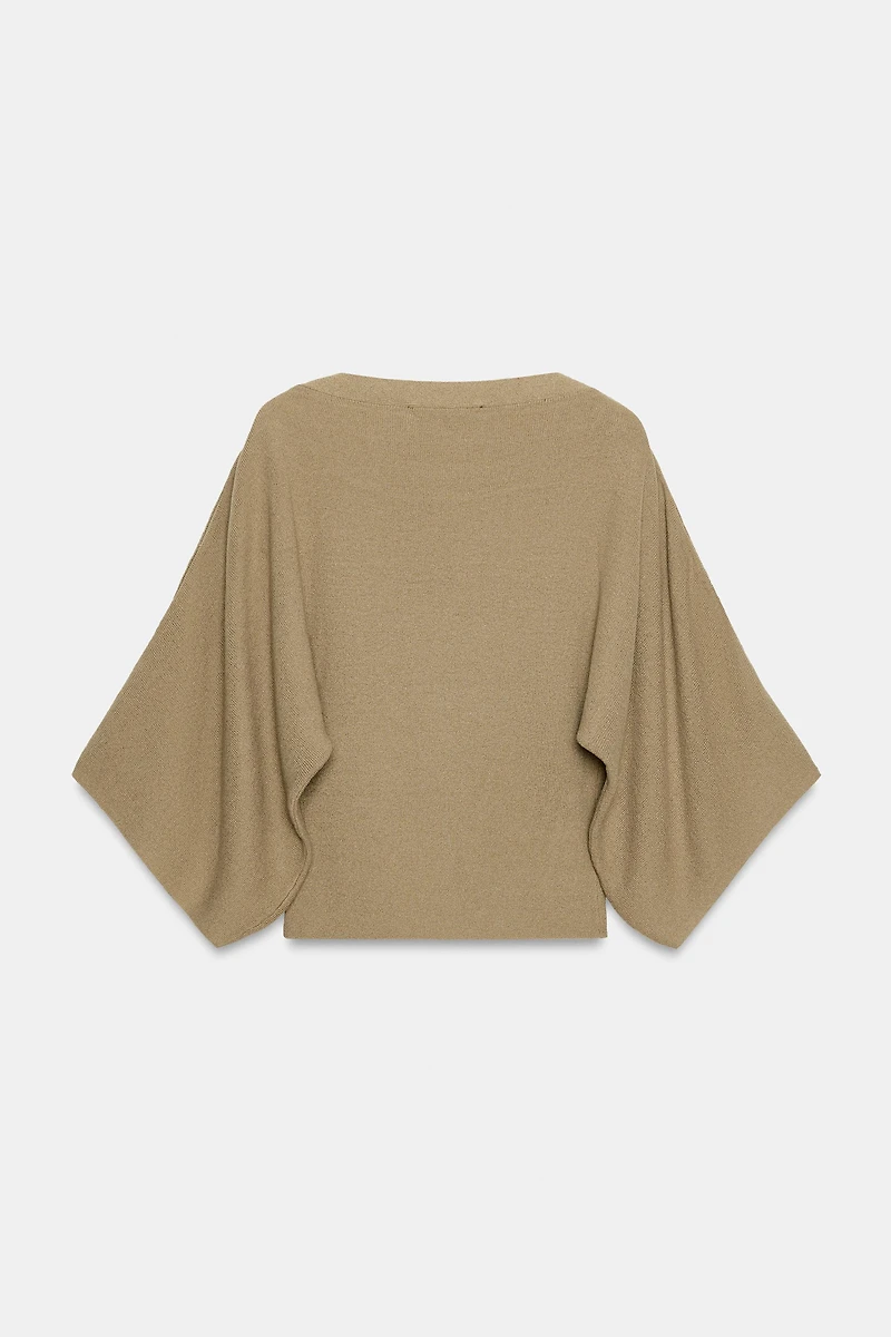 PULL EN MAILLE MANCHES CAPE BOUTONS