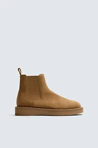 LEATHER CHELSEA BOOTS