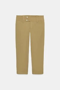 BUCKLED CAPRI PANTS