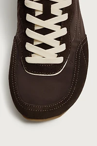 BAREFOOT SNEAKERS