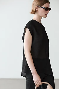 Flowing asymmetric linen top