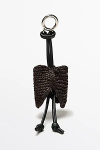 Raffia tulip charm
