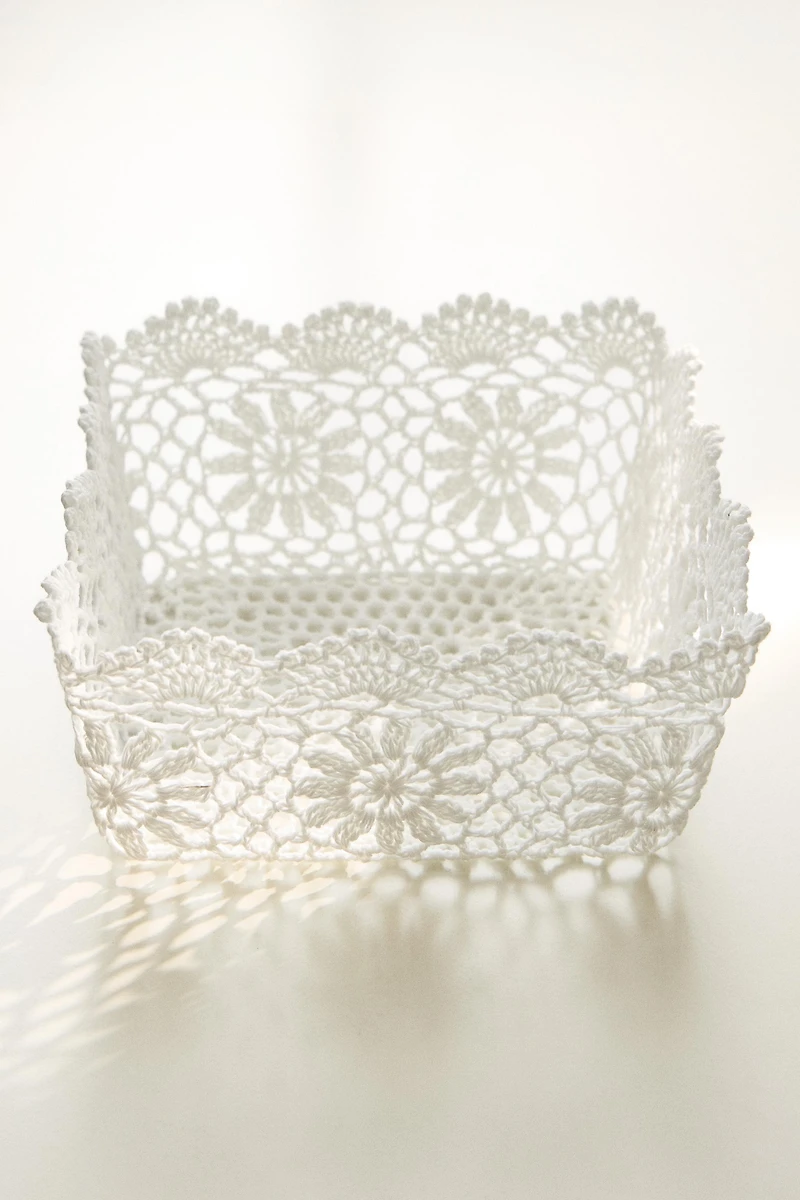 CROCHET BASKET