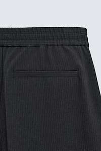 PANTALON COUPE DÉCONTRACTÉE À RAYURES