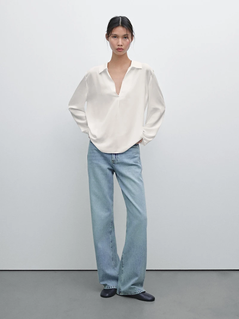 Flowing shirt with polo collar