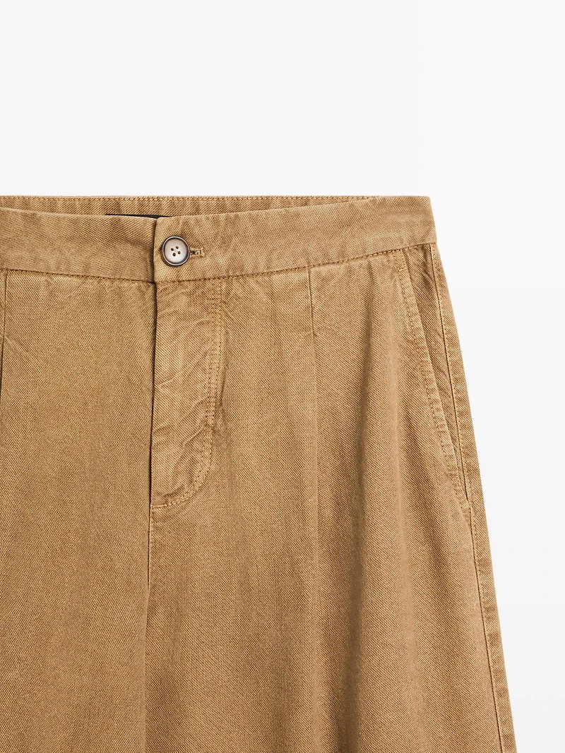Relaxed fit high-waist trousers
