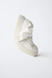 TENNIS ESSENTIELLE