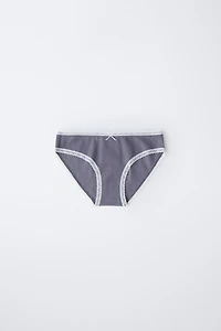 AGES 6-14 / THREE-PACK OF LACE UNDERWEAR