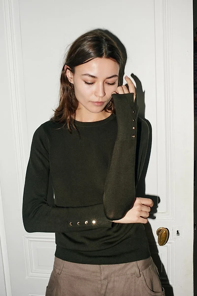 BASIC PLAIN KNIT SWEATER