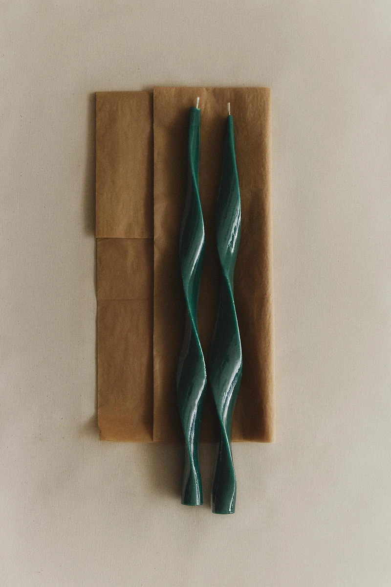 SET OF CHRISTMAS SPIRAL CANDLES (SET OF 2)