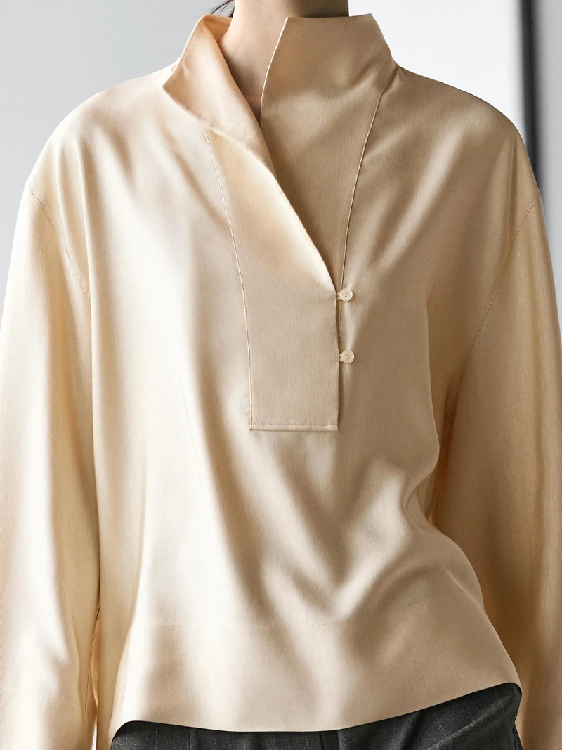 Flowing blouse with bib detail