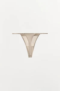 TANGA ASSOCIÉ À DE LA SOIE