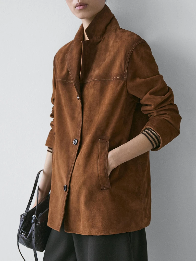100% suede leather blazer with pockets