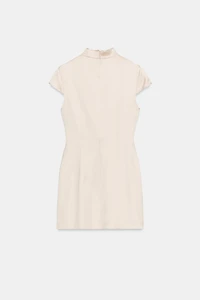 ROBE COURTE SATINÉE FENDUE