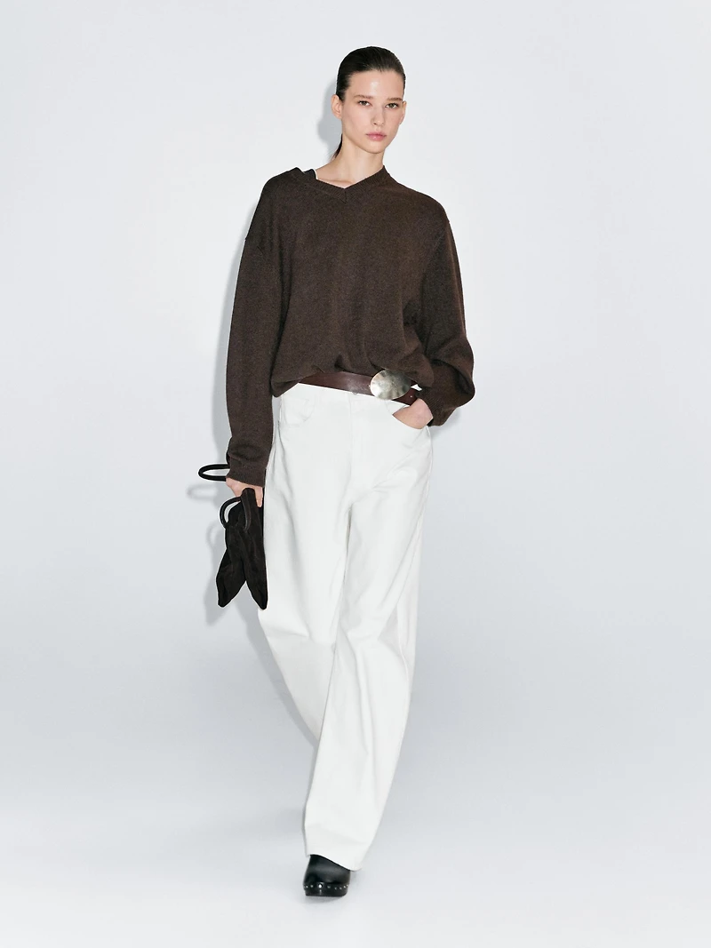 100% cashmere oversize V-neck sweater