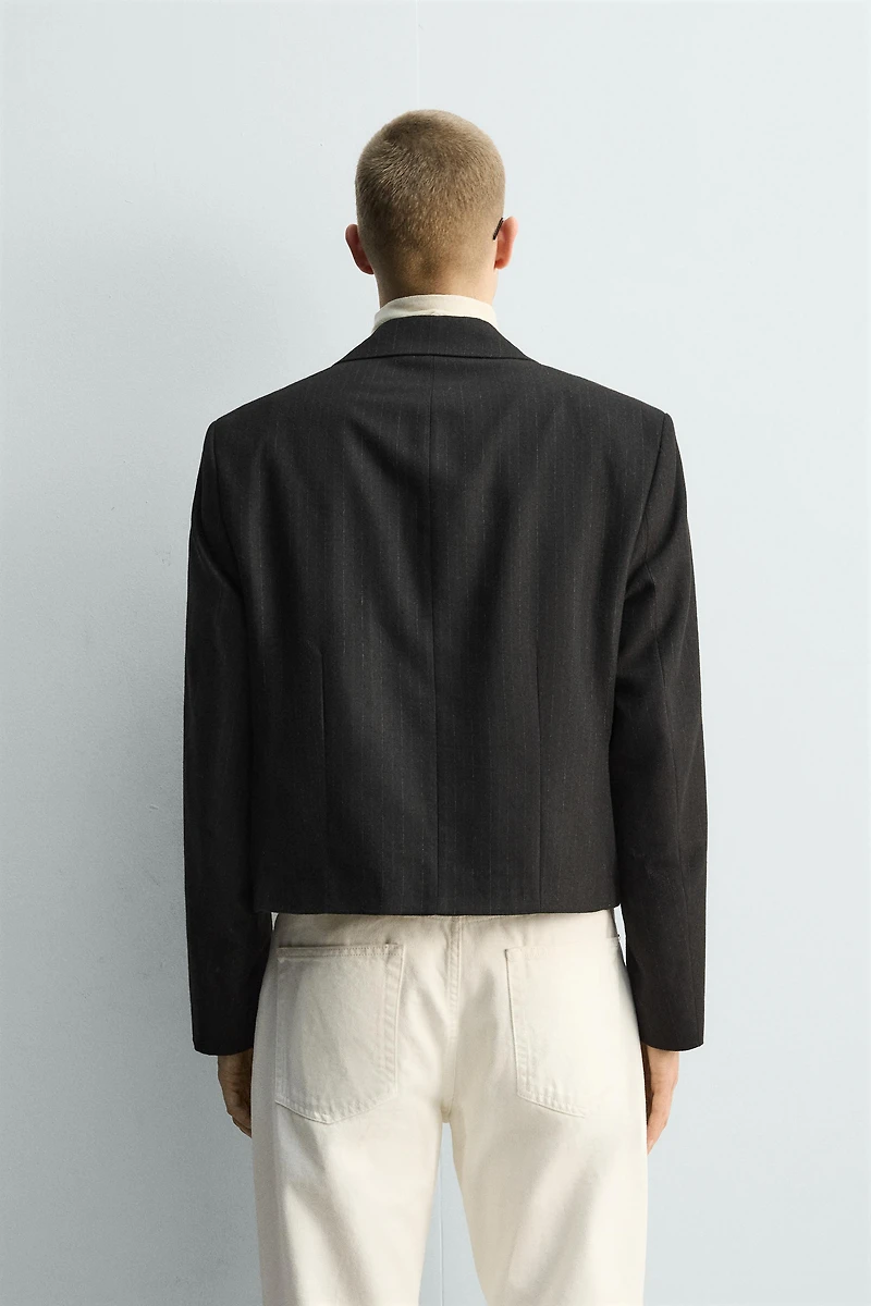 PINSTRIPE CROPPED FIT SUIT BLAZER