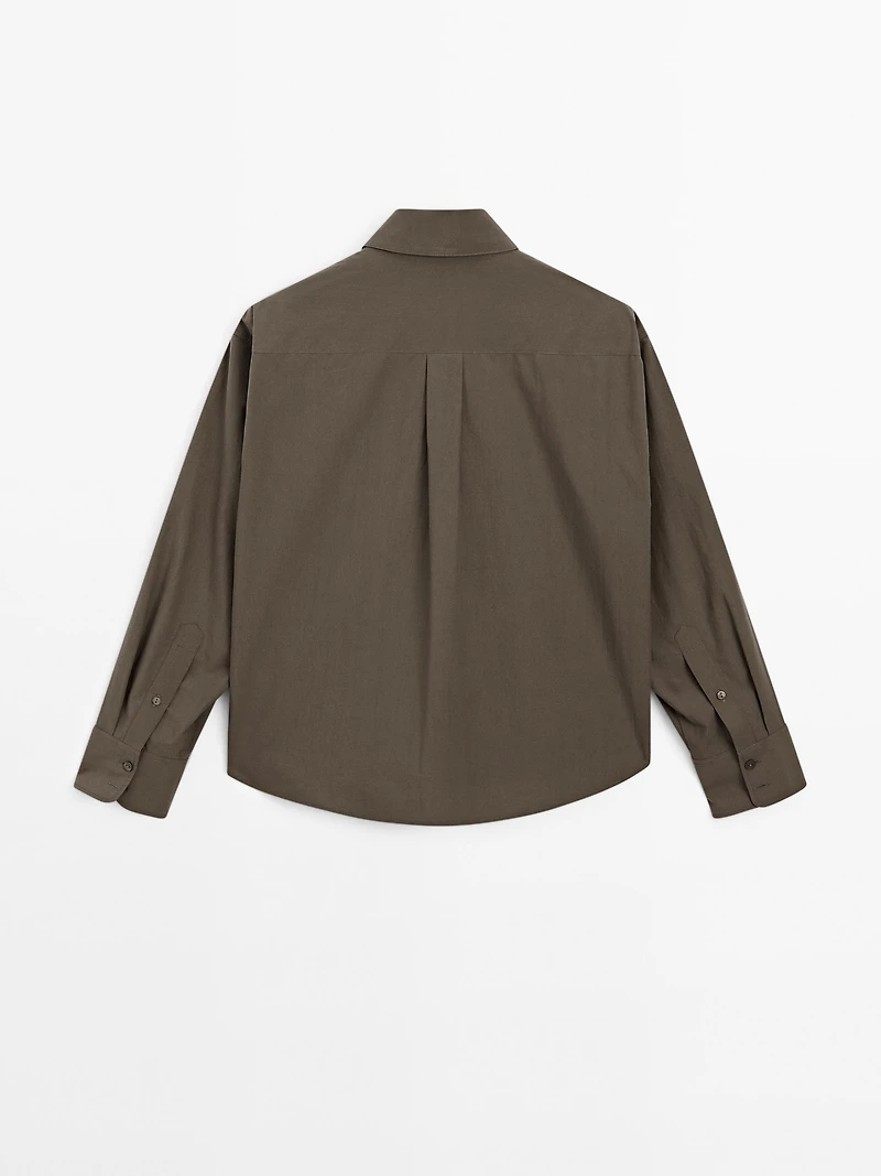 100% cotton shirt with seam detail