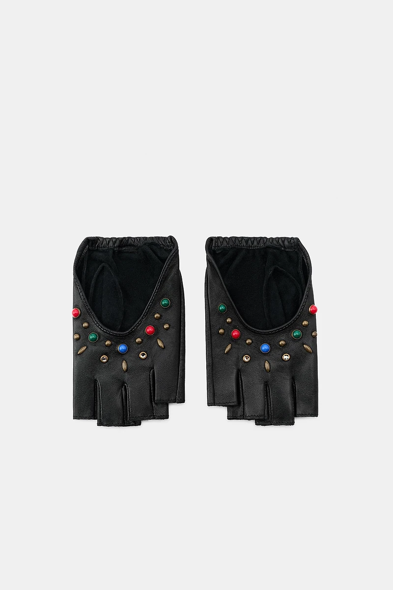 MITAINES COURTES EN CUIR CLOUS ET PIERRES
