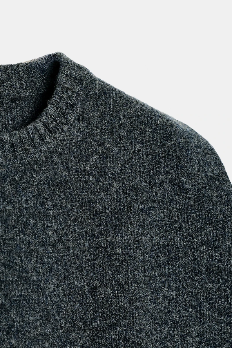 100% WOOL SLEEVELESS VEST