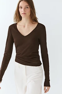 Slim fit long sleeve V-neck T-shirt