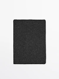 Ribbed 100% cashmere scarf