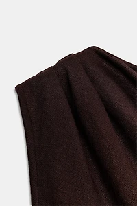 ASYMMETRIC CUT-OUT KNIT TOP