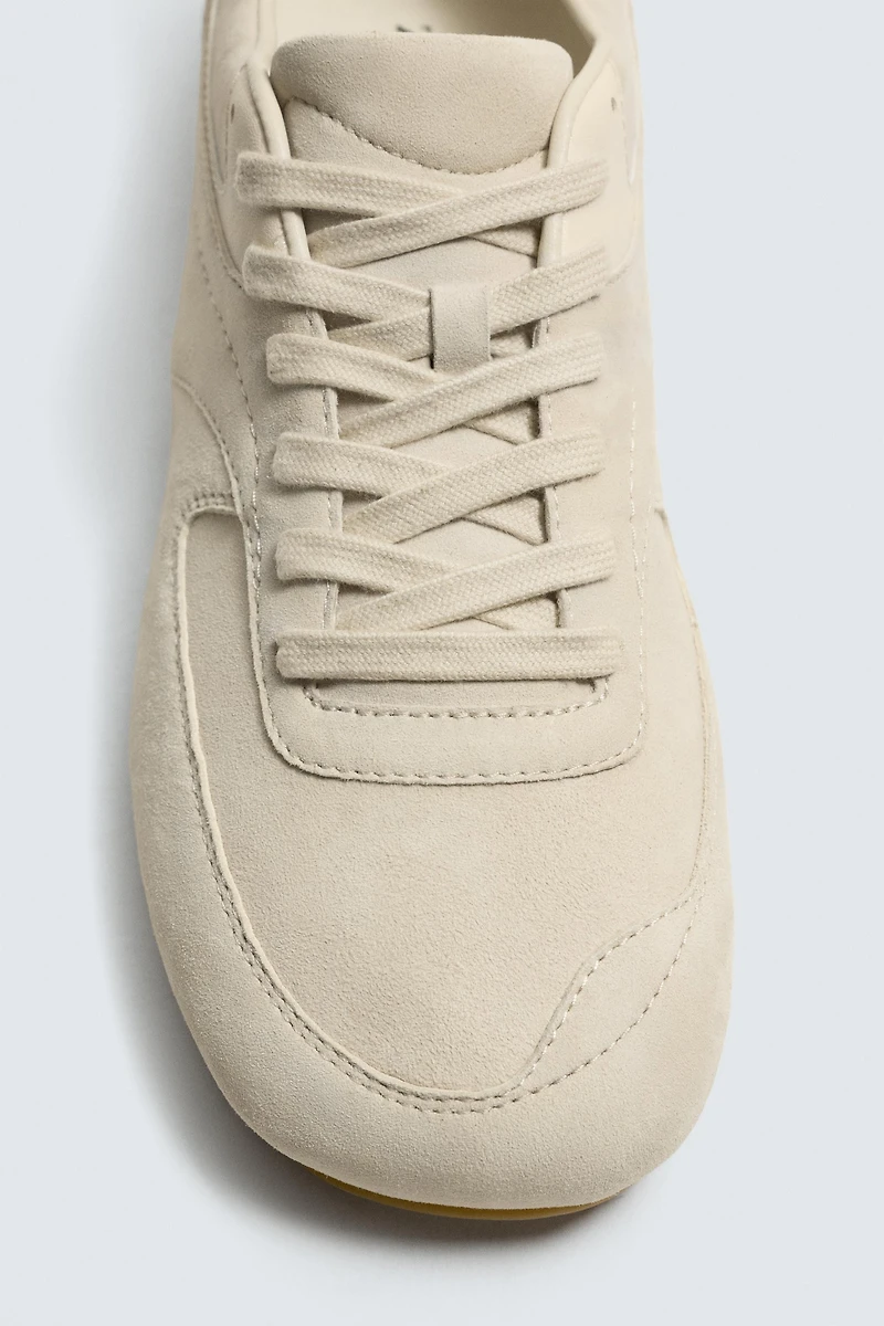 LEATHER SNEAKERS