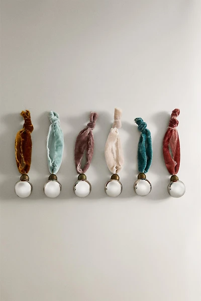 SET OF MINI BALL CHRISTMAS TREE ORNAMENTS WITH BOW (SET OF 6)