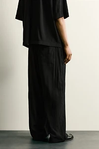 PANTALON COUPE DÉCONTRACTÉE À RELIEF