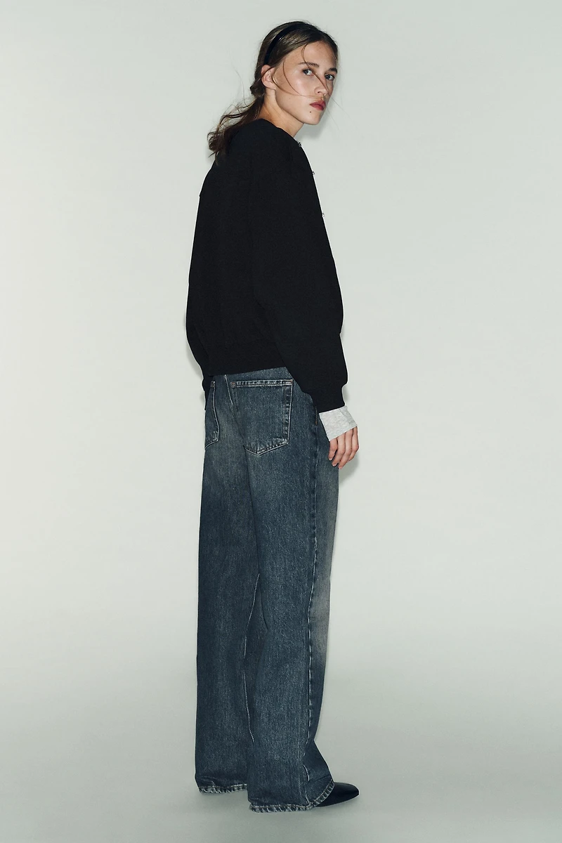 SWEAT BIJOUX SUR LE DEVANT