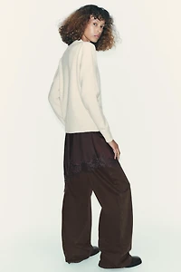 LONG SLEEVE CASHMERE AND WOOL SWEATER