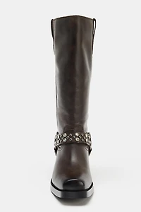 FLAT LEATHER BOOTS WITH APPLIQUES
