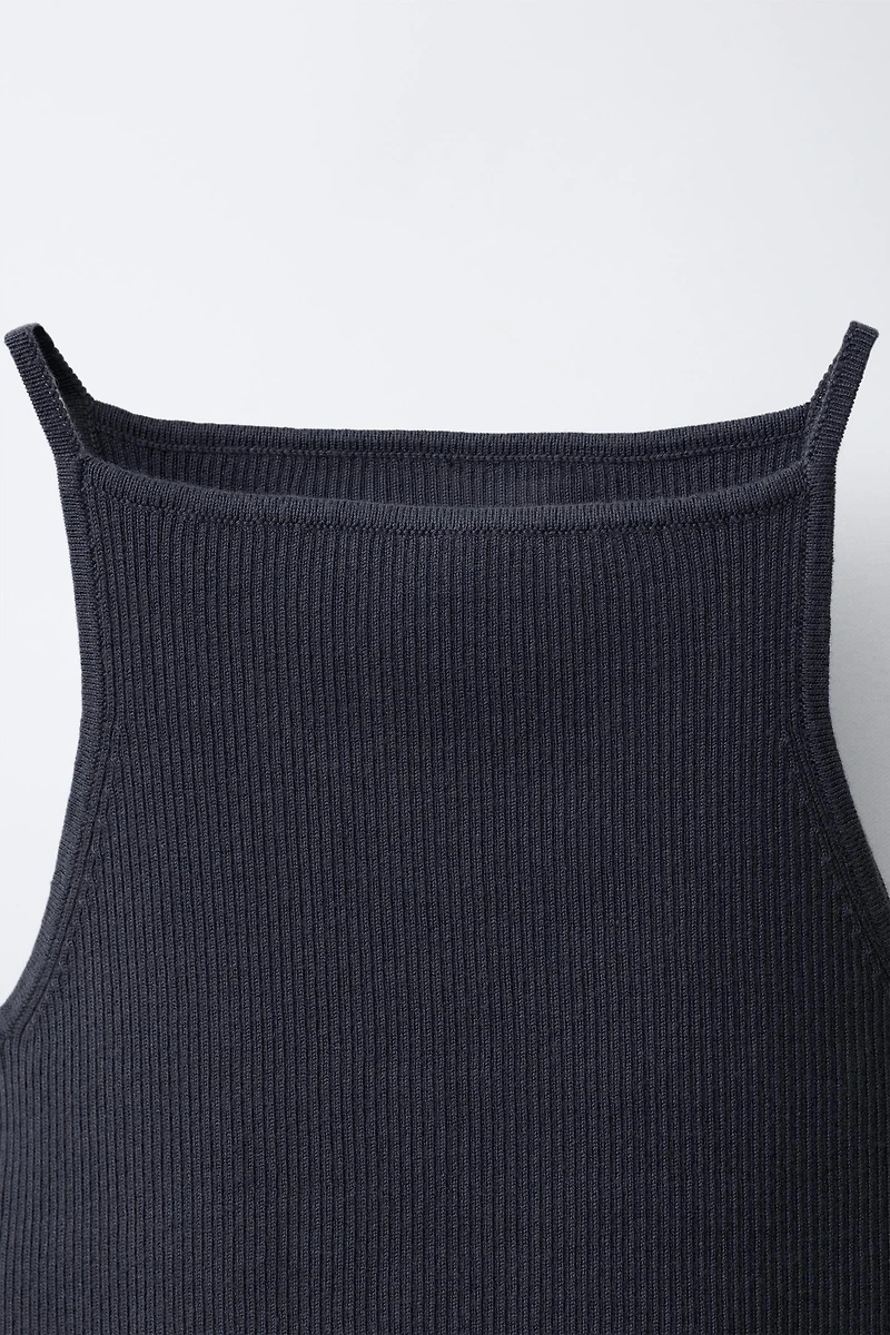 RIBBED KNIT TOP