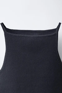 RIBBED KNIT TOP