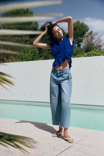 EMBROIDERED EYELET TOP