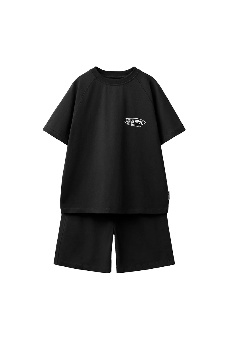 T-SHIRT AND SHORTS SET WITH TEXT
