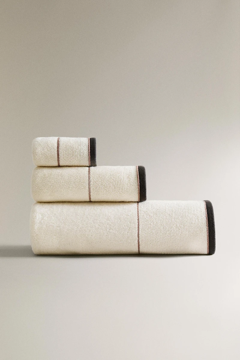 SERVIETTE DE BAIN FRISE POINT RIZ