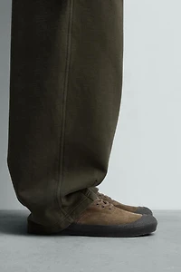 LEATHER SNEAKERS