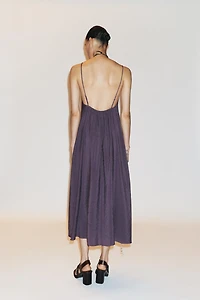 FLOWY RUFFLED V-NECK MIDI DRESS