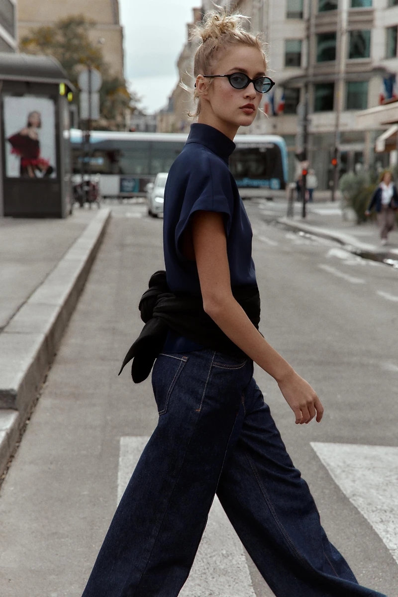 CONTRAST BUTTON SHIRT