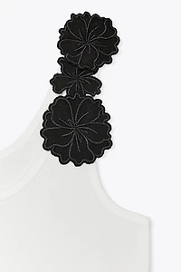 FLORAL APPLIQUÉ TOP