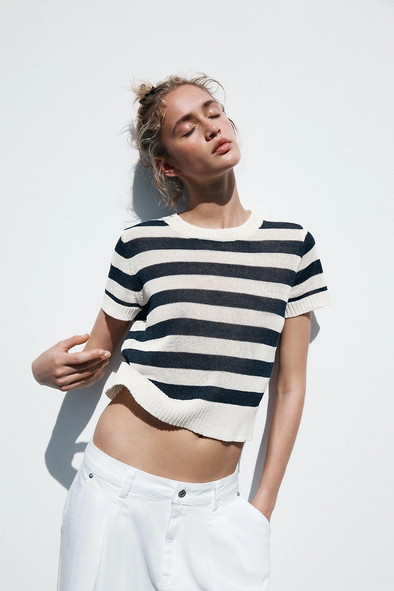 STRIPED KNIT TOP