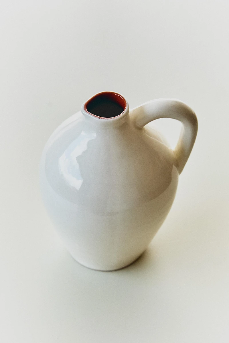 EARTHENWARE PITCHER WITH HANDLE