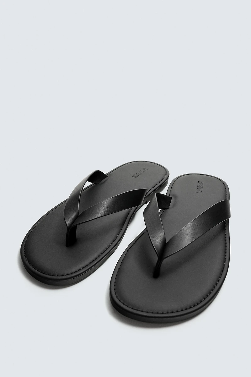 SANDALES À BRIDES